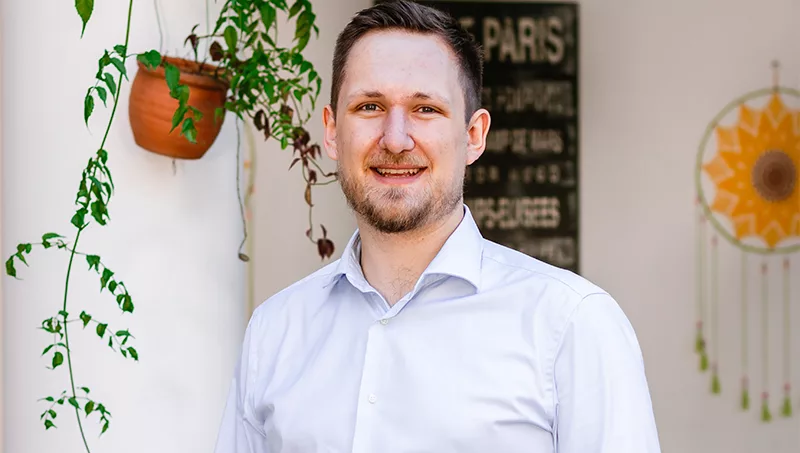 In an interview with InfoNegocios, founder and CEO Björn Schmidtke sets out Penguin's vision of turning energy into human potential, and plans to scale its Hernandarias substation from 160 MW to 600 MW alongside a matching solar project.